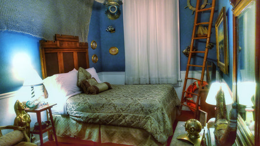 Wraith Chasers-Room 9 - Nautical Room Single King